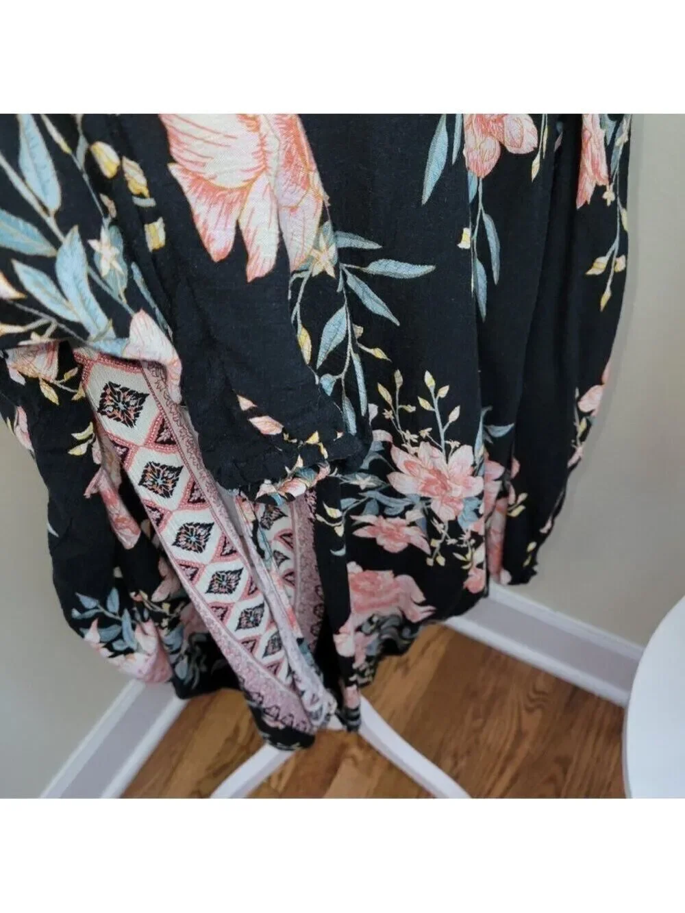 Billabong Floral Kimono Black/Pink Floral Open Front Cardigan Women's S/M
